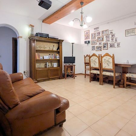 Cheap Apartment In The Old Village Колле-ді-Валь-д'Ельса Екстер'єр фото