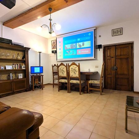 Cheap Apartment In The Old Village Колле-ді-Валь-д'Ельса Екстер'єр фото