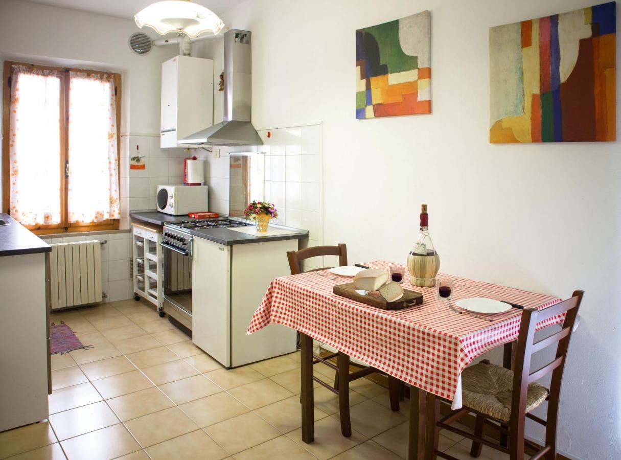 Cheap Apartment In The Old Village Колле-ді-Валь-д'Ельса Екстер'єр фото