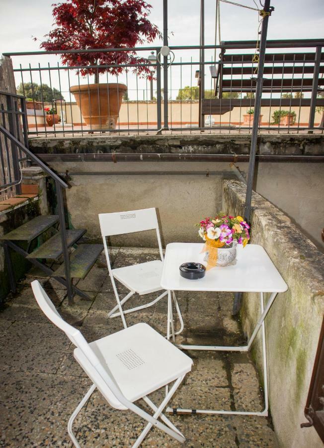 Cheap Apartment In The Old Village Колле-ді-Валь-д'Ельса Екстер'єр фото